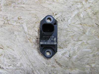 Mercedes Vertical Acceleration Suspension Sensor 0045423518